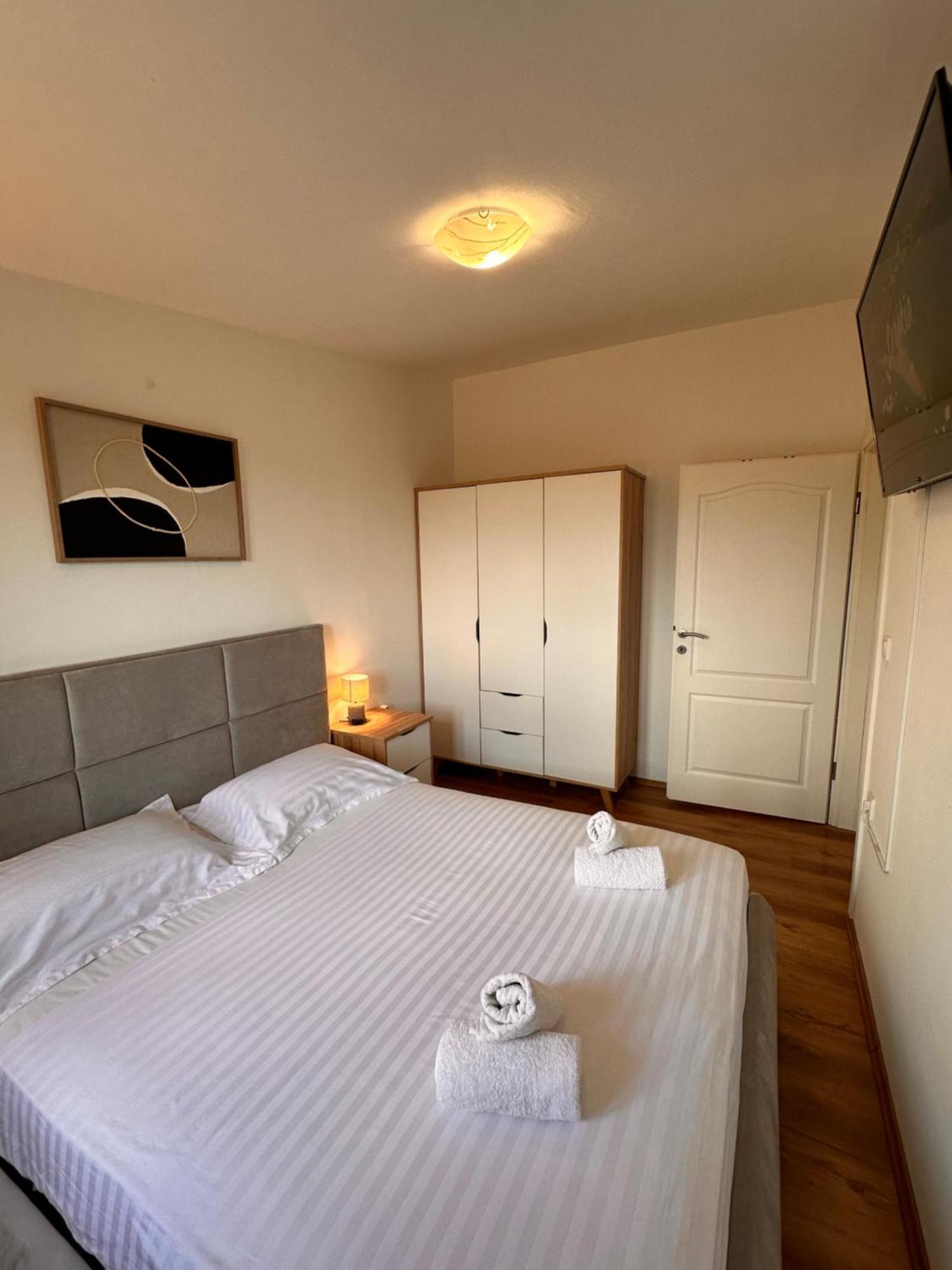 Apartments Roko Pridraga Εξωτερικό φωτογραφία